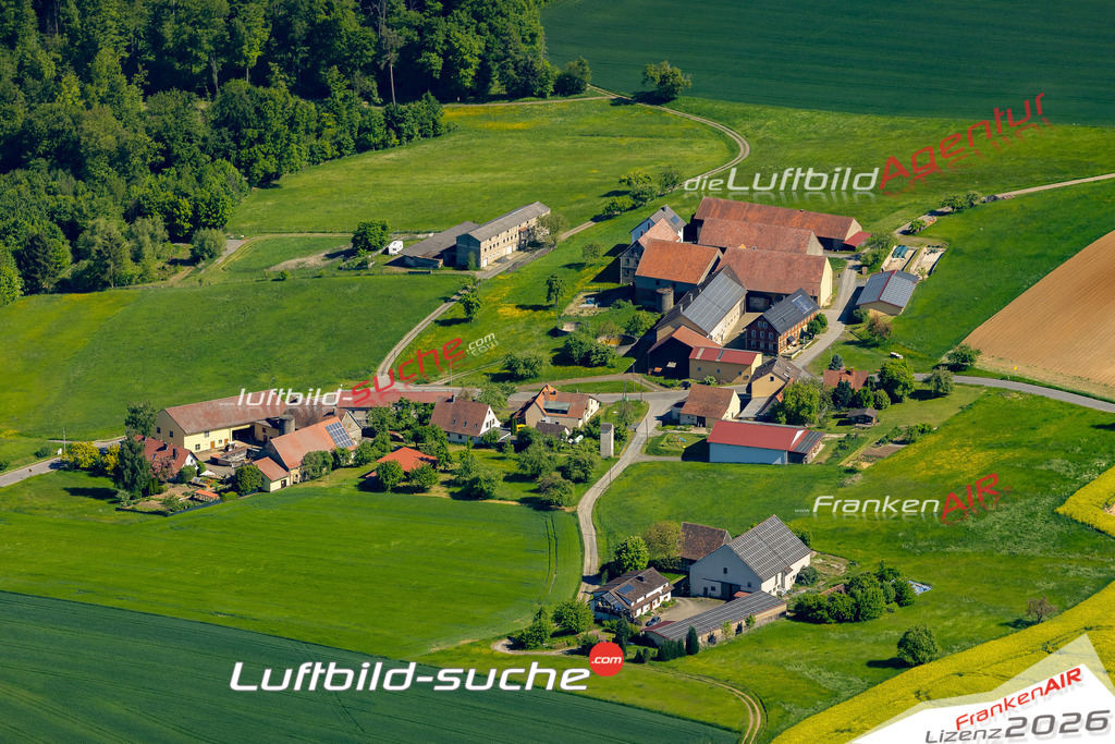 Schrägluftbild  Fierst  Ebern - Das Luftbild wurde 2025 vom UL-Flugzeug heraus erstellt ( keine Drohne ) - Hochauflösende Luftaufnahme -Nicht vergleichbar mit Google Maps oder Satelittenbilder- Die Geschenkidee !Mit Lizenz und Bildrechte bestellbar