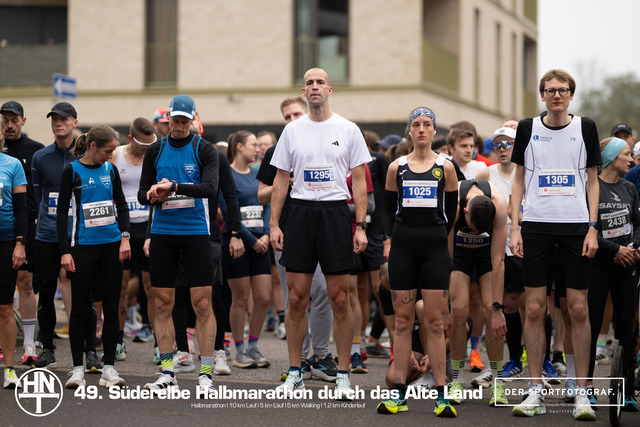 Süderelbe Halbmarathon 2025 I 09.11.2025 I Fotograf_DerSportfotograf.I 00390 | Der Sportfotograf. - Realisiert mit Pictrs.com
