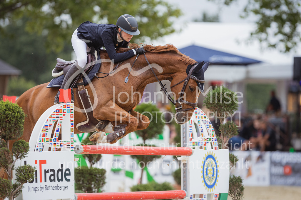 220729_BHO_GT_M2-Spr_1-225 | Deine schönsten Turniermomente als professionelle Fotos! Entdecke hochwertige Pferdesport-Fotografie im Online-Shop. Jetzt Fotos finden & bestellen!