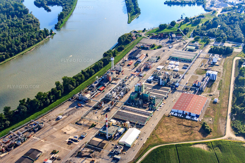 Aerial view: Rohm & Haas Industrie am Rhein in Lauterbourg in the state Bas-Rhin, France. – Photo: IMG_59797.jpg taken on 09/22/2013 by Werner Riehm/FLY-FOTO.com – Resolution of the original: 4699 x 3133 px