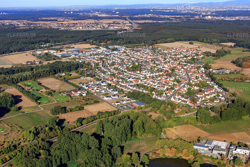 Luftbild: Ortsansicht von Südosten im Ortsteil Froschhausen in Seligenstadt im Bundesland Hessen in Deutschland. Foto: IMG_111016.jpg vom 08.09.2018 durch Werner Riehm/FLY-FOTO.de