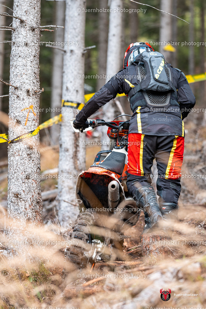 fuernholzer_251026-C2-173 | Fotografische Impressionen von der Red Stag Enduro Extreme by fuernholzer-photography.com. Endurosport in Österreich fotografisch festgehalten von fuernholzer. Auftragsfotografie für Private, Gewerbefotos und Industriefotografie. Eventfotografie, Sportfotografie und Motorsportfotografie. Anbieter von Fotoworkshops, Fototraining, fotografischen Vorträgen und Fotoseminaren.