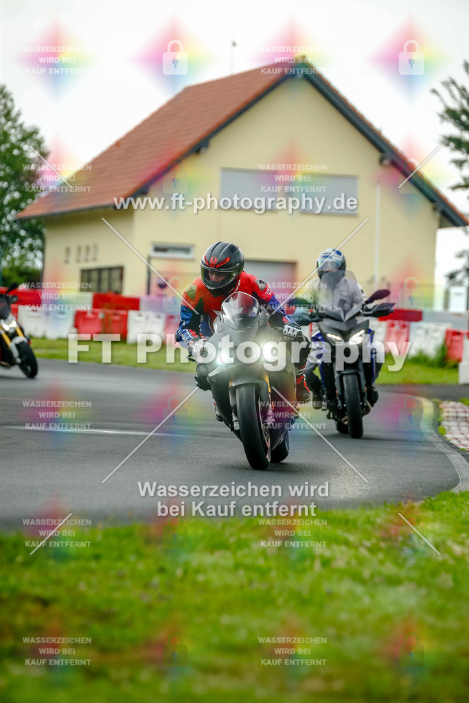 VBK-3899 | Hier findet Ihr Bilder von Touristenfahrten auf der Nürburgring Nordschleife oder von anderen Veranstaltungen die ich besucht habe. Viel Spass beim Durch Schauen 