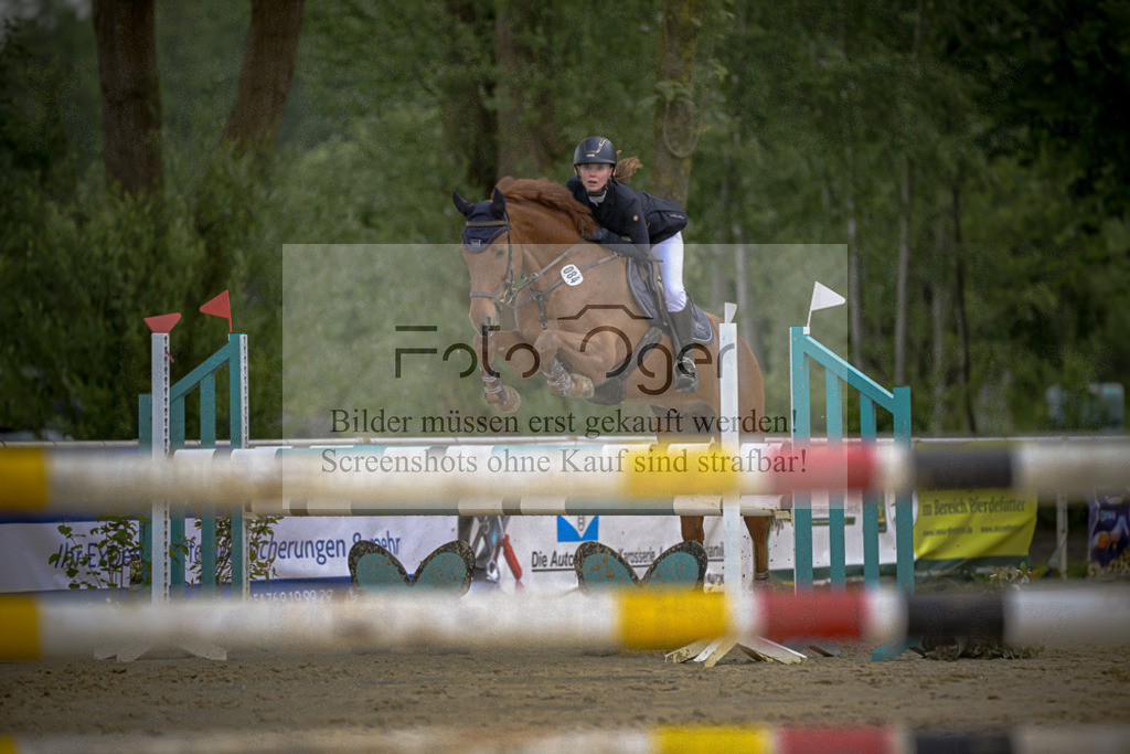 20240505-DOS_8396 | Entdecke hochwertige Reitturnierfotos von Foto Oger. Professionell, emotional und authentisch – jetzt Lieblingsmomente im Shop bestellen.Deutschlandweite Turnierfotografie. - Realisiert mit Pictrs.com