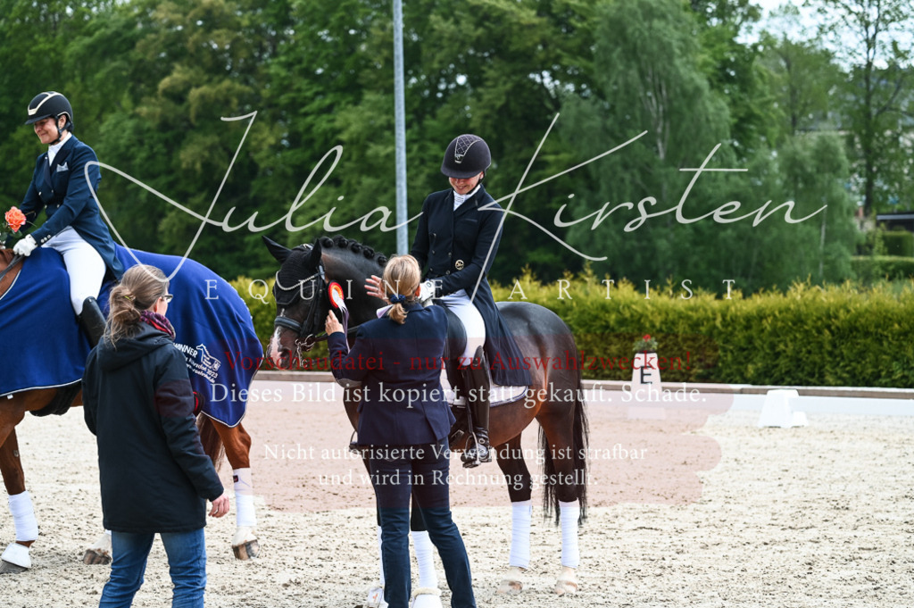 20230514_JK-Röhrsdorf-19-345 | Pferde- und Turnierfotografie in Westsachsen. Pferdeportraits, Auftragszeichnungen und intuitive Kunst.