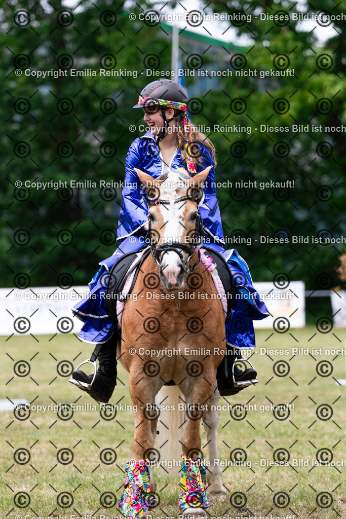 CL5A8048 | Emilia Reinking Fotografie - Realisiert mit Pictrs.com