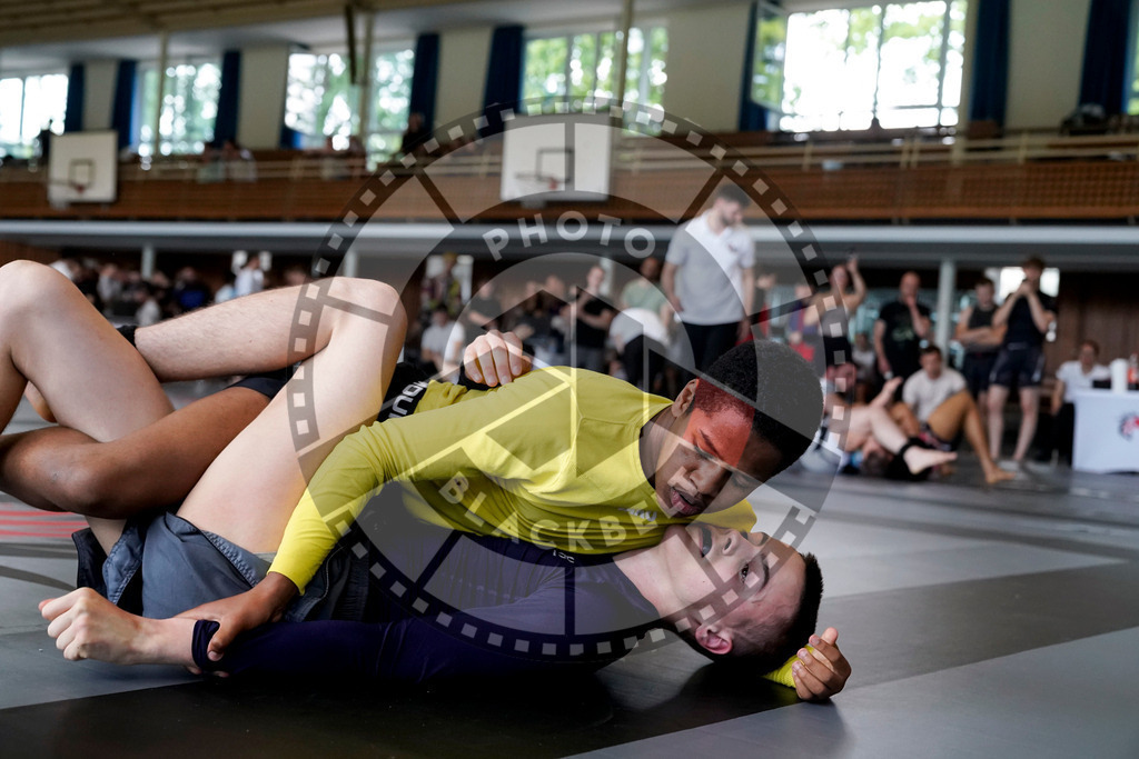 20240608PBB01816 | Fighters compete during the ILLCS VII summer edition luta livre competition in Hannover, Germany, on June 8, 2024.