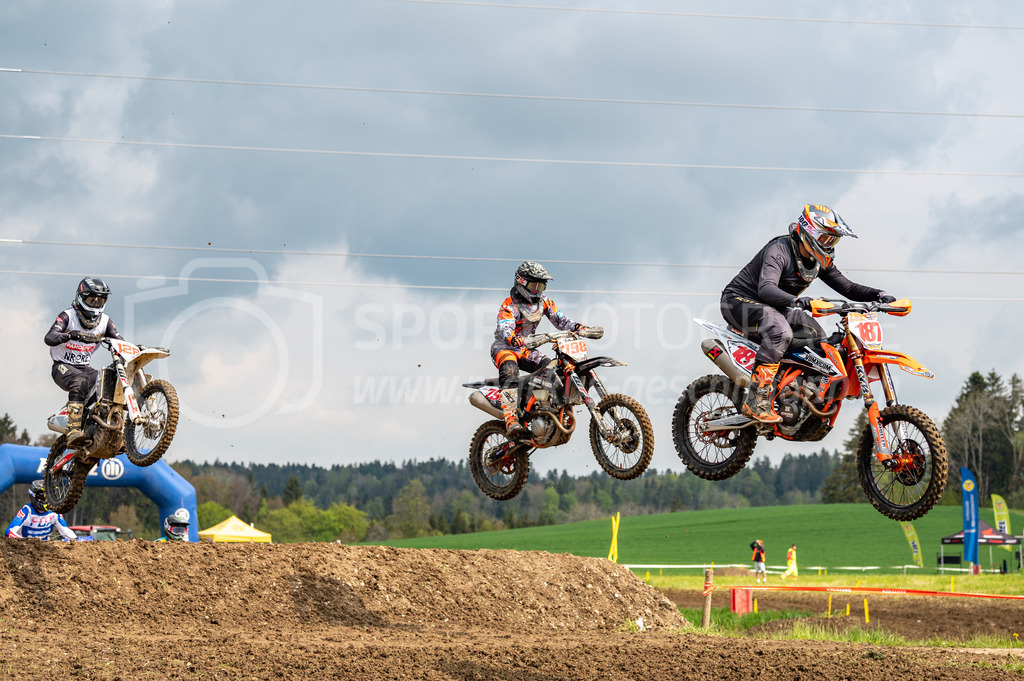 Motocross Schlatt bei Winterthur - 30. April 2022 | Motocross Schlatt bei Winterthur
MC Wila, Schlatt bei Winterthur
Bild: Sportfotografie Markus Aeschimann | www.markus-aeschimann.ch - Realisiert mit Pictrs.com