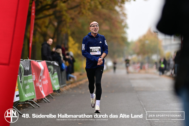 Süderelbe Halbmarathon 2025 I 09.11.2025 I Fotograf_DerSportfotograf.I 00587 | Der Sportfotograf. - Realisiert mit Pictrs.com