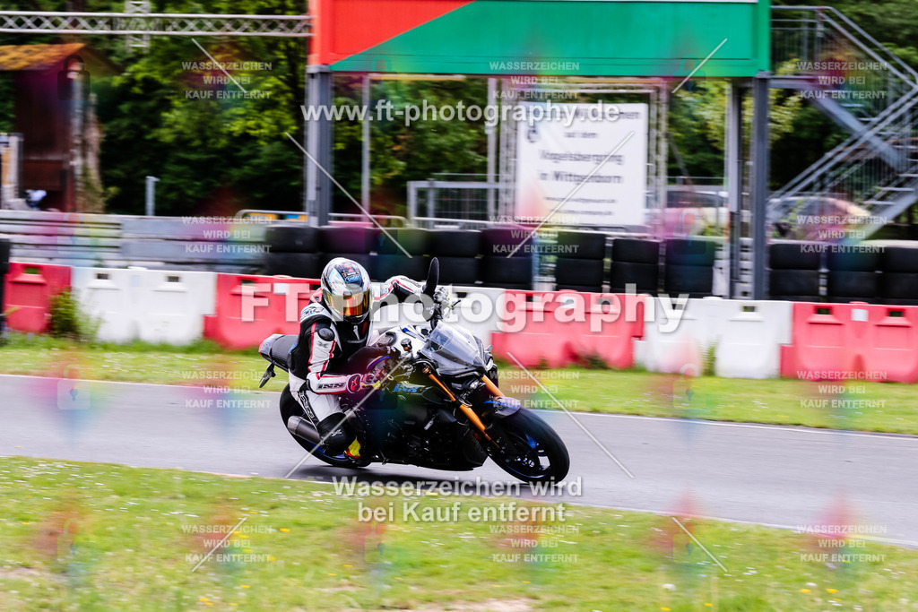 MotoTeamVBK-20752 | Hier findet Ihr Bilder von Touristenfahrten auf der Nürburgring Nordschleife oder von anderen Veranstaltungen die ich besucht habe. Viel Spass beim Durch Schauen 