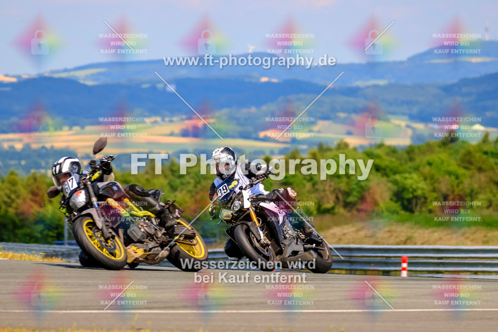 _TCM5362 | Hier findet Ihr Bilder von Touristenfahrten auf der Nürburgring Nordschleife oder von anderen Veranstaltungen die ich besucht habe. Viel Spass beim Durch Schauen 