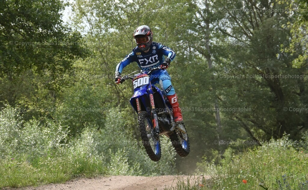 DSC_0242 (2) | Sportfotografie , Motorsport, Motoross, Reitsport, Mointainbike, Enduro,
Landschaft , Outdoor, Eventfotografie, Landschaft, Bilder online bestellen - Realisiert mit Pictrs.com