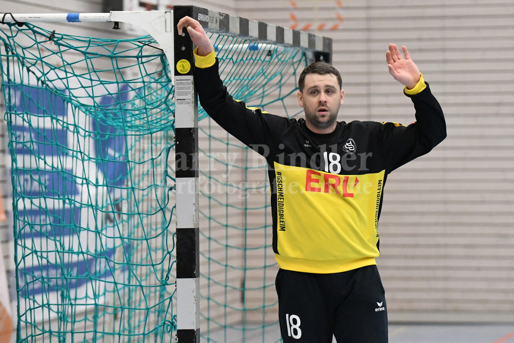 HC Deggendorf :  TSV Taufkirchen/Vils   | Denis Detlaf (#18 HC Deggendorf) - Realisiert mit Pictrs.com