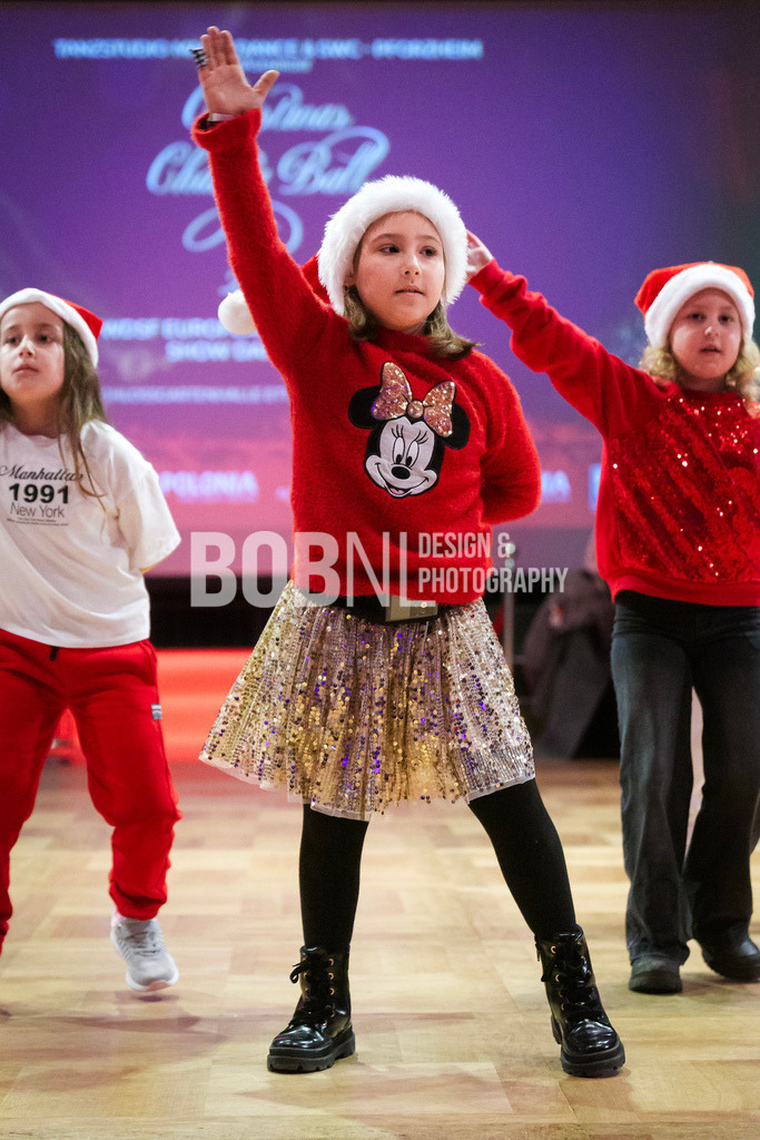 EM Showdance | Ettlingen - 20.12.2025: EM Showdance in Ettlingen (Schlossgartenhalle), Germany. Photo by: BobNL design &amp; photography - Realisiert mit Pictrs.com