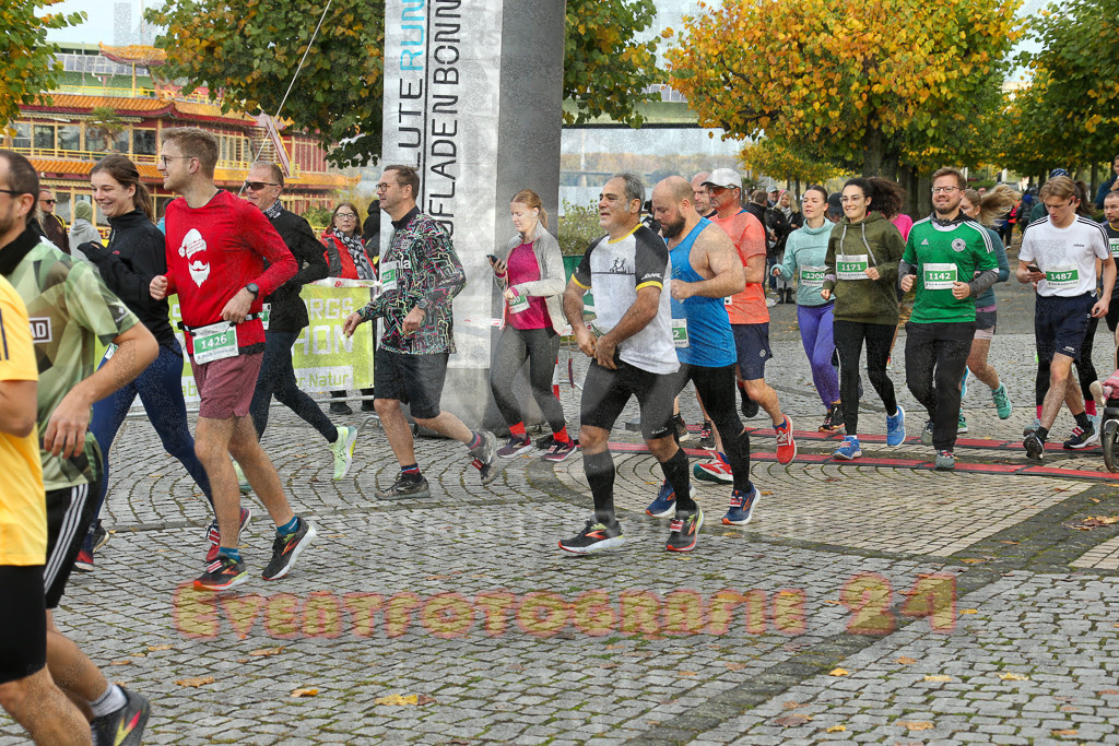 241020_0949_EX1_7182 | Sportfotografie im Rhein-Sieg Kreis, Köln, Bonn, NRW, Rheinland Pfalz, Hessen, etc. Unser Tätigkeitsfeld umfasst den Laufsport vom Volkslauf über den Marathon, Duathlon, Triathon bis zum Ultralauf wie Kölnpfad Ultra oder Schindertrail.