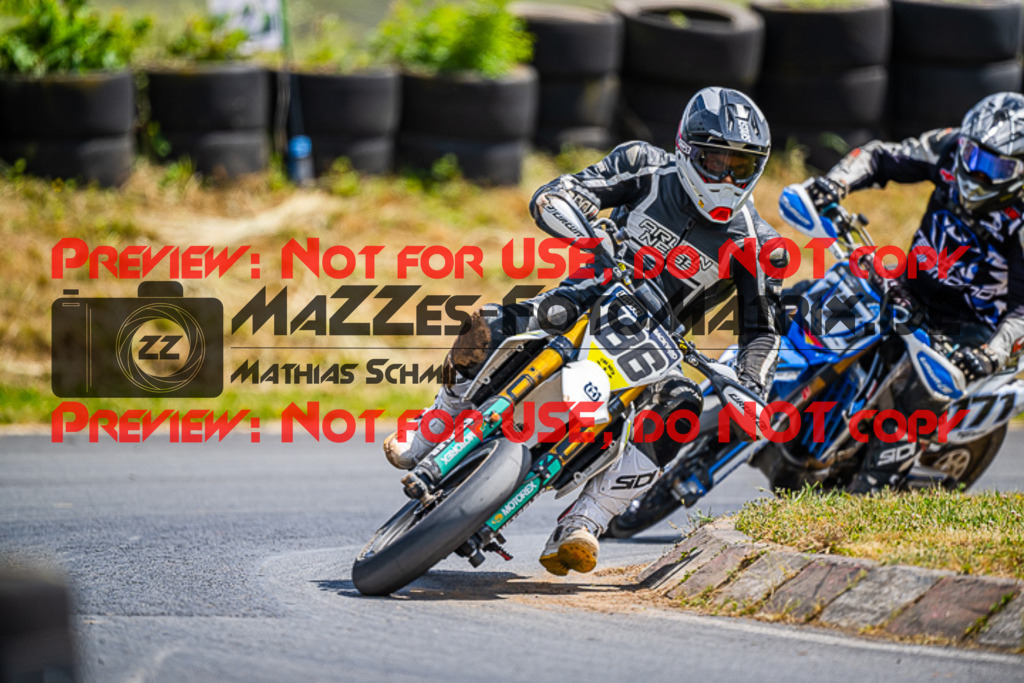 MaZZes_FotoMatrix_220529_8263 | Fotograf Mathias Schmid
Sportfotograf,
Eventfotograf,
Hochzeitsfotograf,
Portraitfotograf