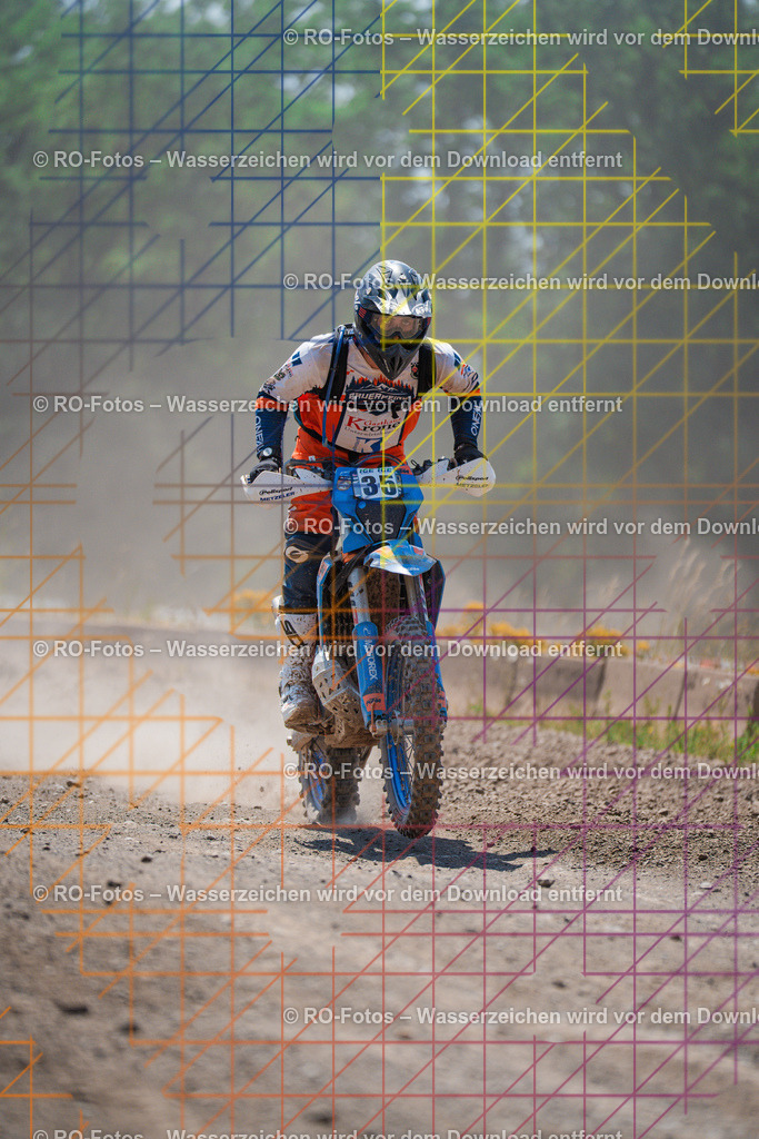 5 Lauf Schlüchtern IGE 2026-847 | Sportfotografie von RO-Fotos: Motorsport, Motocross, Enduro, Laufveranstaltungen und Triathlon. Professionelle Fotos von Sportlern und Events. - Realisiert mit Pictrs.com