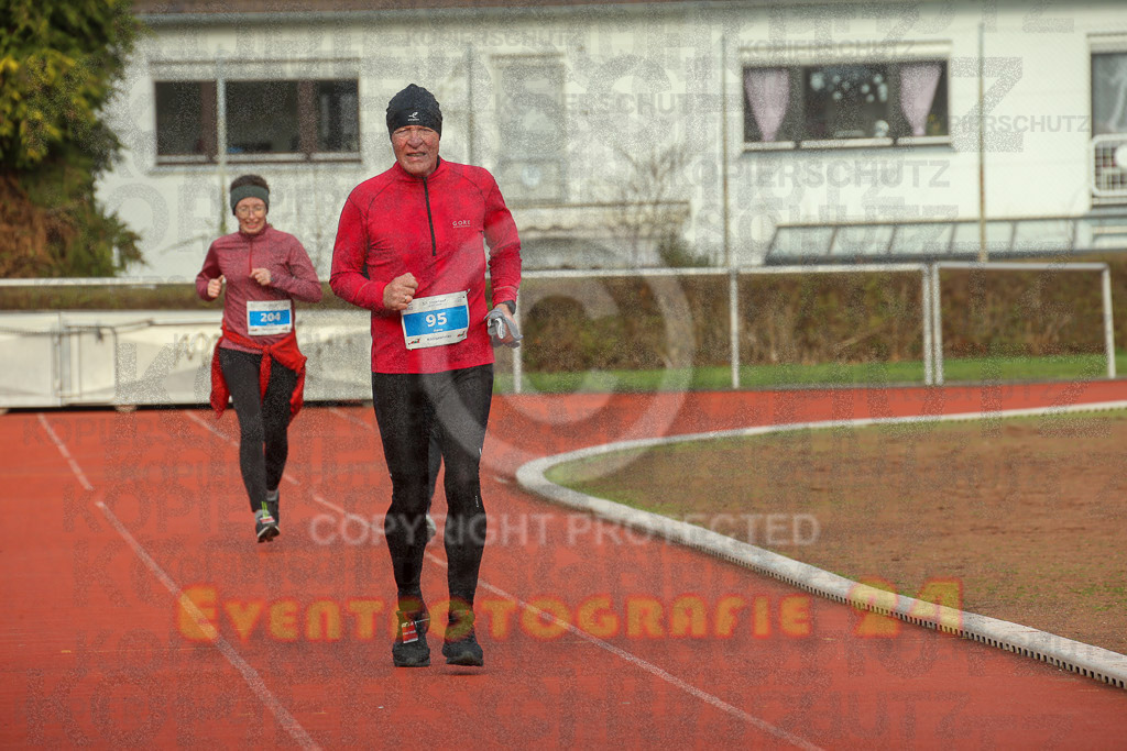 230129_1126_EX1_4904 | Sportfotografie im Rhein-Sieg Kreis, Köln, Bonn, NRW, Rheinland Pfalz, Hessen, etc. Unser Tätigkeitsfeld umfasst den Laufsport vom Volkslauf über den Marathon, Duathlon, Triathon bis zum Ultralauf wie Kölnpfad Ultra oder Schindertrail.