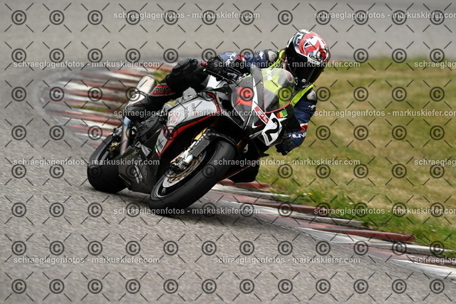 25bt02-1266 | markuskiefer.com - Realisiert mit Pictrs.com