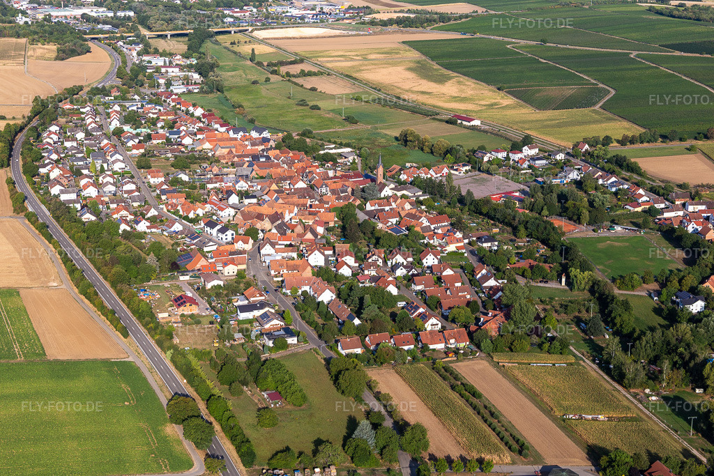 Luftbild:  im Ortsteil Kapellen in Kapellen-Drusweiler im Bundesland Rheinland-Pfalz in Deutschland. Foto: IMG_134251.jpg vom 29.08.2022 durch Werner Riehm/FLY-FOTO.deGemeinde Kapellen Drusweiler