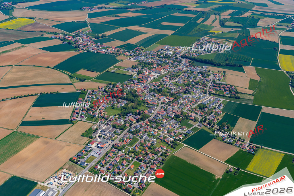 Das Luftbild der Stadt Aufhausen wurde 2021 vom Flugzeug heraus erstellt (keine Drohne) Aufnahmehöhe ca.450 Meter- hohe Bildauflösung und Druck-Qualität garantiert!