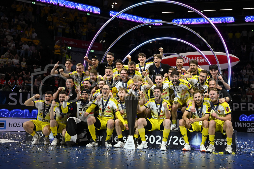 Zug United - HC Rychenberg - 25. April 2026 | Der HCR ist zum ersten Mal Schweizer Meister am L-UPL Superfinal-Spiel zwischen Zug United und HC Rychenberg am 25. April 2026 in der BCF Arena, Fribourg, Schweiz.Bild: Sportfotografie Markus Aeschimann | www.markus-aeschimann.ch - Realisiert mit Pictrs.com