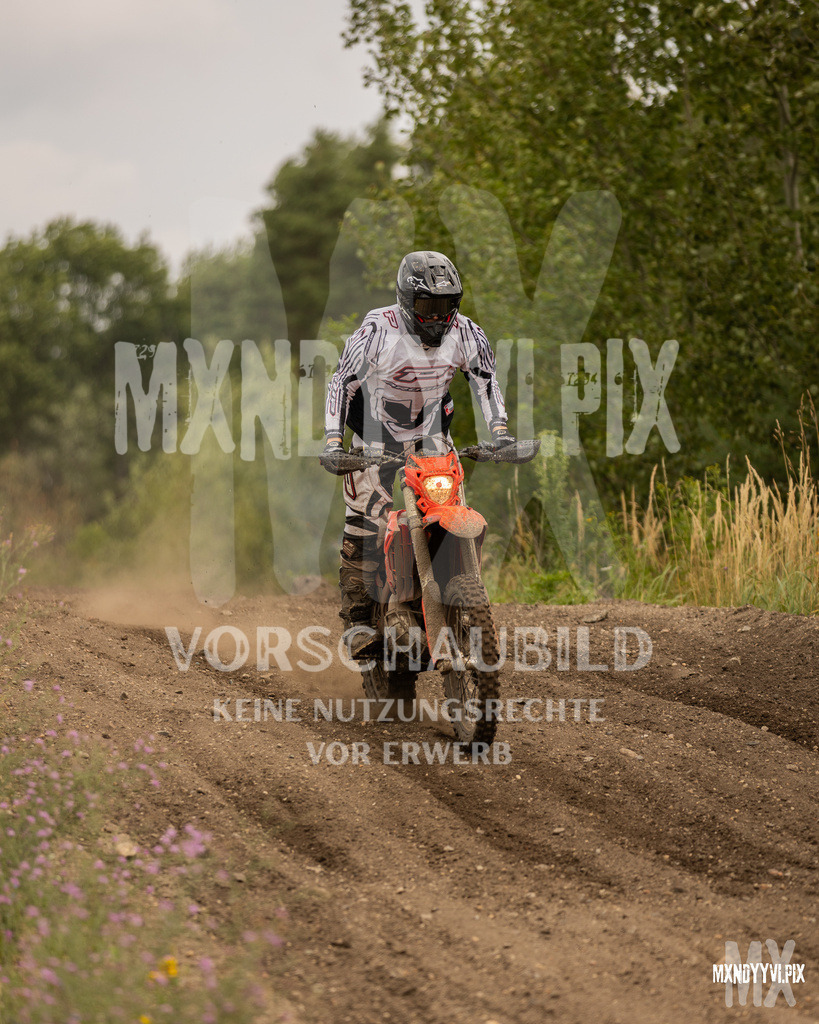 866A1550 | mxndyyvipix