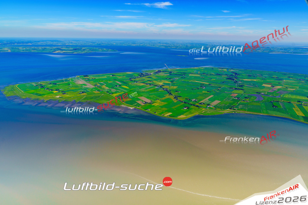 Das Luftbild der Stadt Pellworm wurde 2018 vom Flugzeug heraus erstellt (keine Drohne) Aufnahmehöhe ca.400 Meter- hohe Auflösung für beste Druck-Qualität