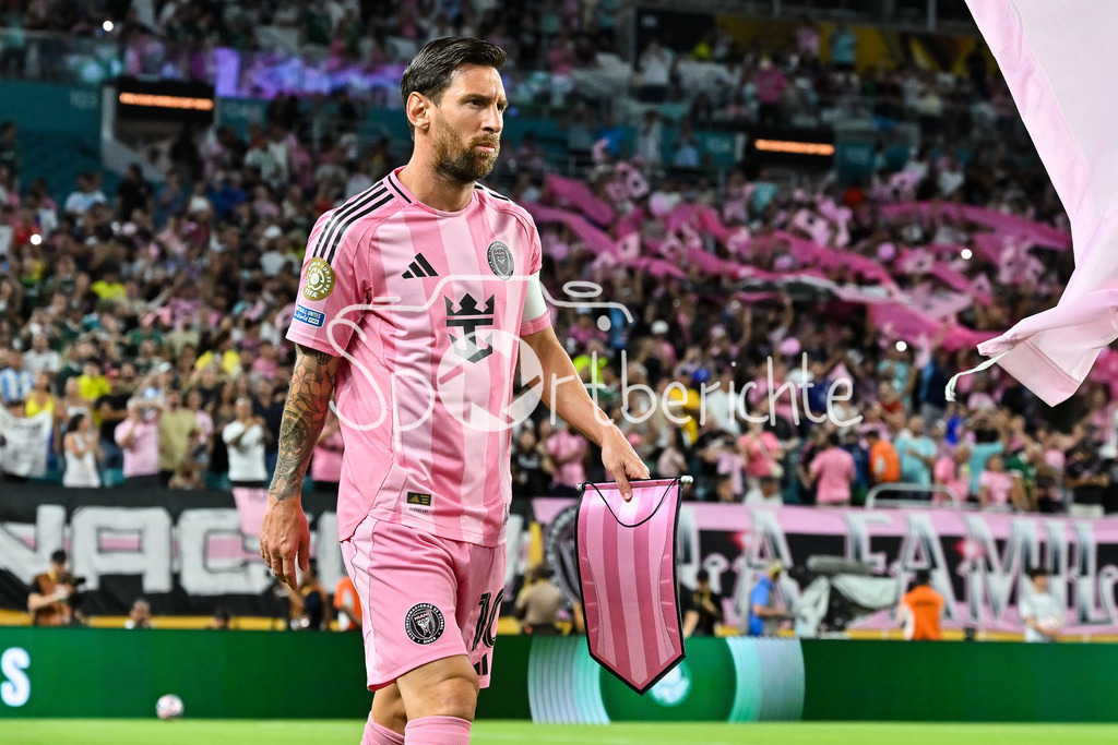 Inter Miami CF - Palmeiras Sao Paulo | im Bild Lionel MESSI (Inter Miami 10) / Einzelfoto / Freisteller / FIFA Club World Cup: Inter Miami CF - Palmeiras Sao Paulo, Hard Rock Stadium am 23.06.2025 / NOT FOR SALE IN USA