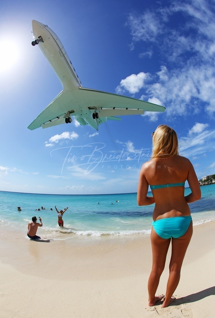 124 | Buy high-quality aviation and travel photography prints by professional photographer Timo Breidenstein. Authentic images, professionally printed, worldwide shipping. - Realisiert mit Pictrs.com