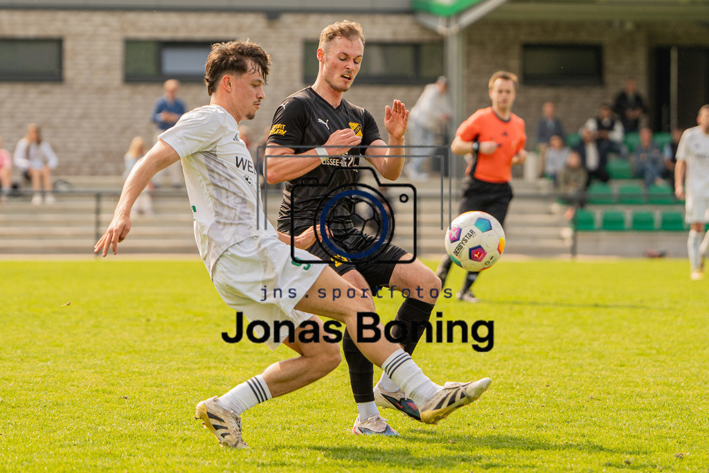 Fußball I Herren I Saison 2025-2026 I Landesliga Weser-Ems I 27. Spieltag I SFN Vechta - SV Bevern I 01088 | jns.sportfotos - Realisiert mit Pictrs.com