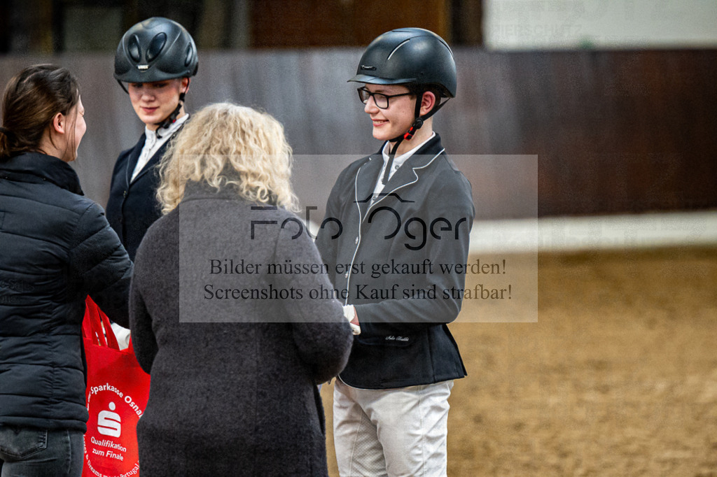 20240310-DOS_1195 | Entdecke hochwertige Reitturnierfotos von Foto Oger. Professionell, emotional und authentisch – jetzt Lieblingsmomente im Shop bestellen.Deutschlandweite Turnierfotografie. - Realisiert mit Pictrs.com