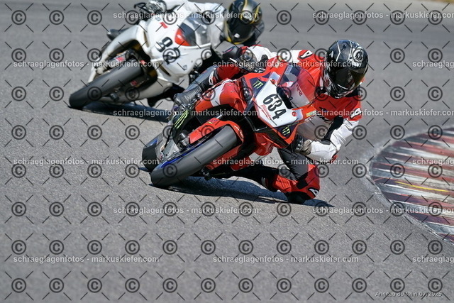 25bt04-0675 | markuskiefer.com - Realisiert mit Pictrs.com