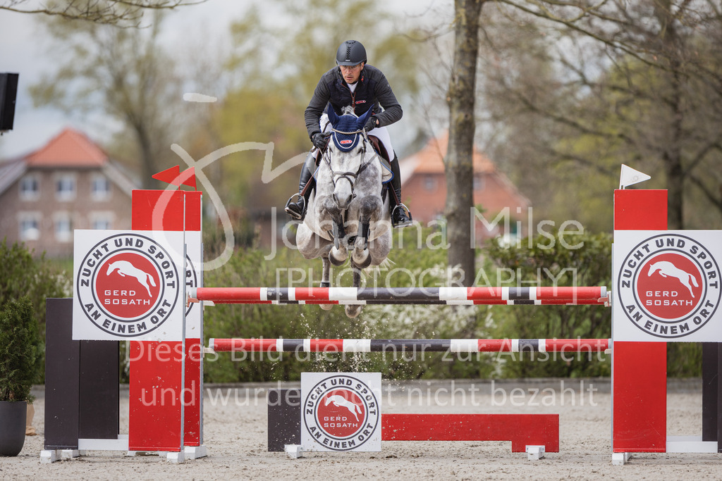230427_HofSosath_2Ph-M2St-127 | Deine schönsten Turniermomente als professionelle Fotos! Entdecke hochwertige Pferdesport-Fotografie im Online-Shop. Jetzt Fotos finden & bestellen!
