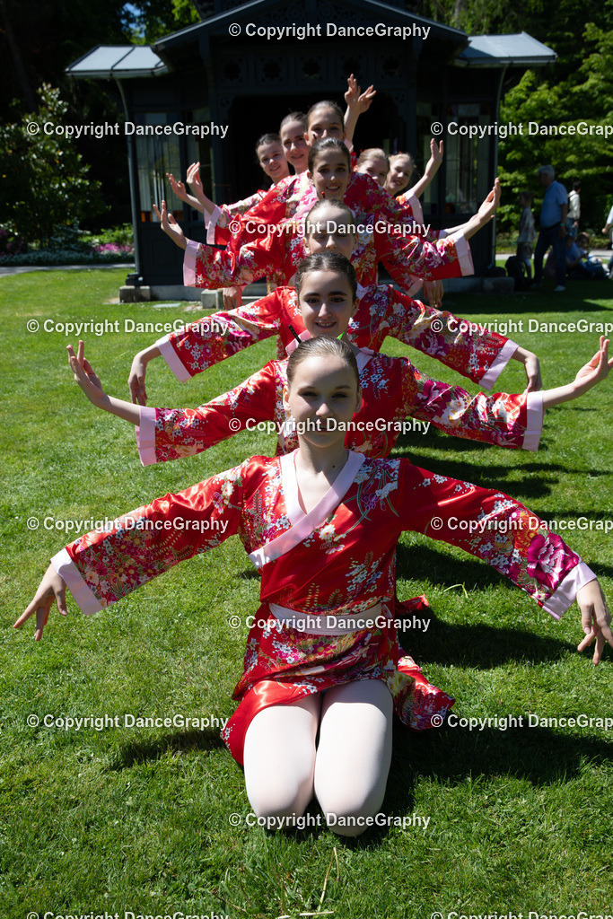 GPHY3894 | DanceGraphy - Realisiert mit Pictrs.com