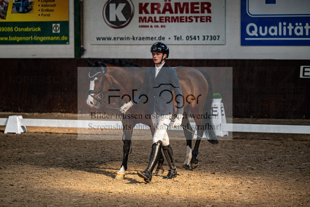 20240308-DOS_4273 | Entdecke hochwertige Reitturnierfotos von Foto Oger. Professionell, emotional und authentisch – jetzt Lieblingsmomente im Shop bestellen.Deutschlandweite Turnierfotografie. - Realisiert mit Pictrs.com