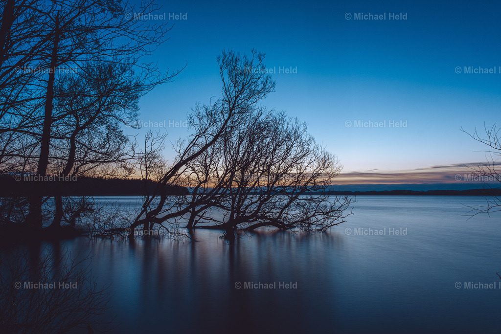 Sonnenaufgang am Selenter See | Profi-Fotos über Schleswig-Holstein und dem ganzen Norden für Büro, Hotel, Ferienhaus, Ferienwohnung, Wohnzimmer, Arztpraxis uvm. jetzt bestellen. - Realisiert mit Pictrs.com