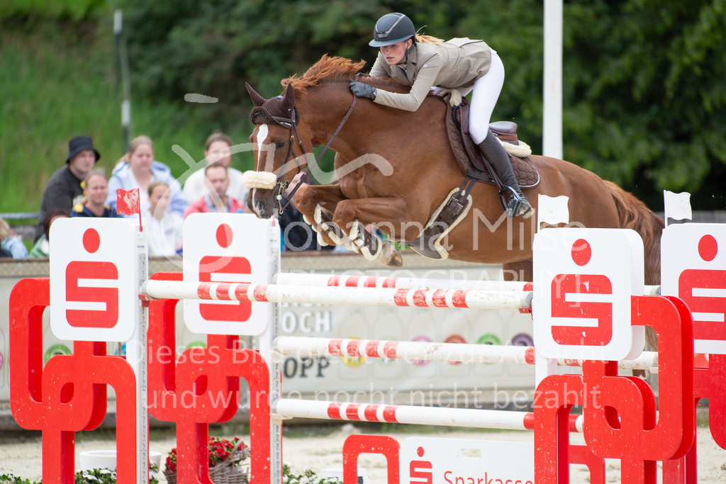 230730_BHO_GrosserPreis_FS_708 | Deine schönsten Turniermomente als professionelle Fotos! Entdecke hochwertige Pferdesport-Fotografie im Online-Shop. Jetzt Fotos finden & bestellen!