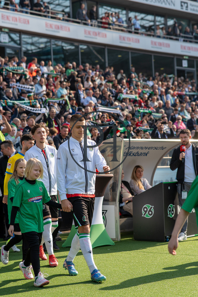 H96_BTSV-40 | Philipp-Heist - Realisiert mit Pictrs.com