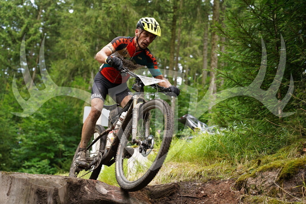 DSC04512 | Fotogalerie der Treibjagd im Dunkelwald - Dein MTB Etappenrennen im Erzgebirge - Realisiert mit Pictrs.com