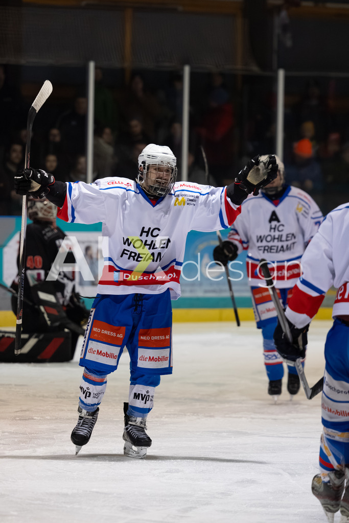 Eishockey I Herren I Saison 2025-2026 I Regio League | 3. Liga Regular Season Gr. 1 ZS | Men I 17. Spieltag I EHC Herrischried - HC Wohlen Freiamt I 01.02.2026 | Hochwertige Sportfotos kaufen & lizenzieren für Medien, Vereine, Agenturen & Sportler:innen. Entdecke professionelle Sportfotografie im Bildshop von Alexander Franzen. - Realisiert mit Pictrs.com