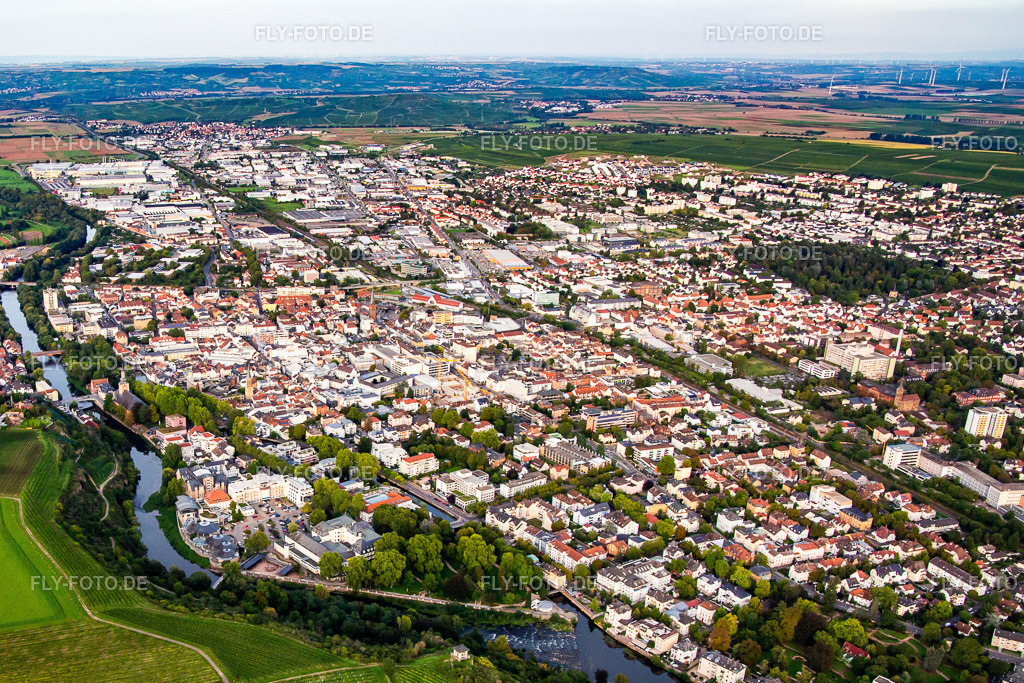Übersicht aus Südwesten | Luftbild: Übersicht aus Südwesten in Bad Kreuznach im Bundesland Rheinland-Pfalz in Deutschland. Foto: IMG_138331.jpg vom 03.09.2023 durch ©2025 Werner Riehm fly-foto.de/copyright - Realisiert mit Pictrs.com
