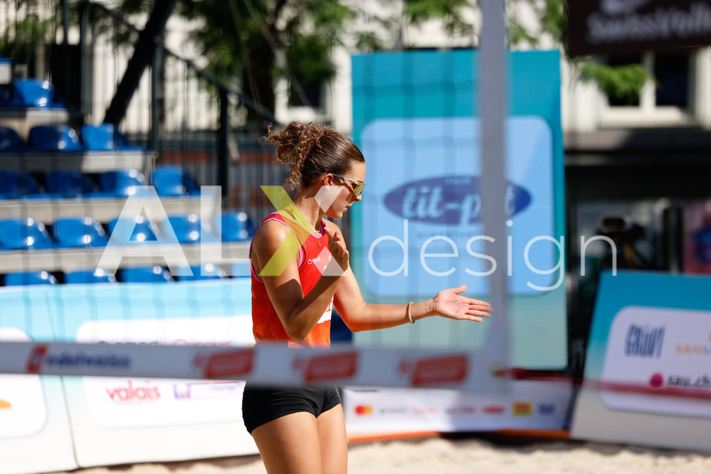 Obi BeachTour 2026 - Basel | BASEL, SWITZERLAND - JULY 18: ELIN SHANA KLUSER (SUI) during the Obi BeachTour 2026 match between KLUSER / SCHWAB (SUI) and EUGSTER / GÄHWILER (SUI) at Barfüsserplatz on July 18, 2026 in Basel, Switzerland. - Realisiert mit Pictrs.com