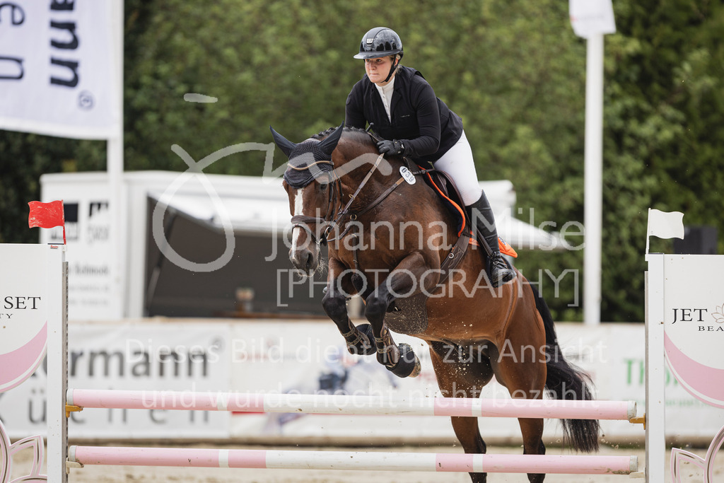 250711_BHO_A2-Spr-2-233 | Deine schönsten Turniermomente als professionelle Fotos! Entdecke hochwertige Pferdesport-Fotografie im Online-Shop. Jetzt Fotos finden & bestellen!