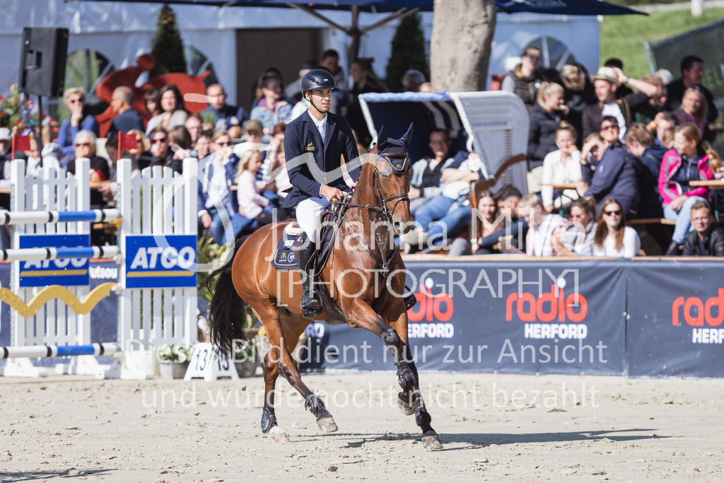 230730_BHO_GrosserPreis-574 | Deine schönsten Turniermomente als professionelle Fotos! Entdecke hochwertige Pferdesport-Fotografie im Online-Shop. Jetzt Fotos finden & bestellen!