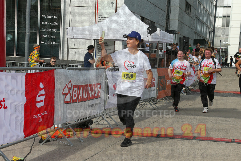 250920_1341_EX1_6174 | Sportfotografie im Rhein-Sieg Kreis, Köln, Bonn, NRW, Rheinland Pfalz, Hessen, etc. Unser Tätigkeitsfeld umfasst den Laufsport vom Volkslauf über den Marathon, Duathlon, Triathon bis zum Ultralauf wie Kölnpfad Ultra oder Schindertrail.