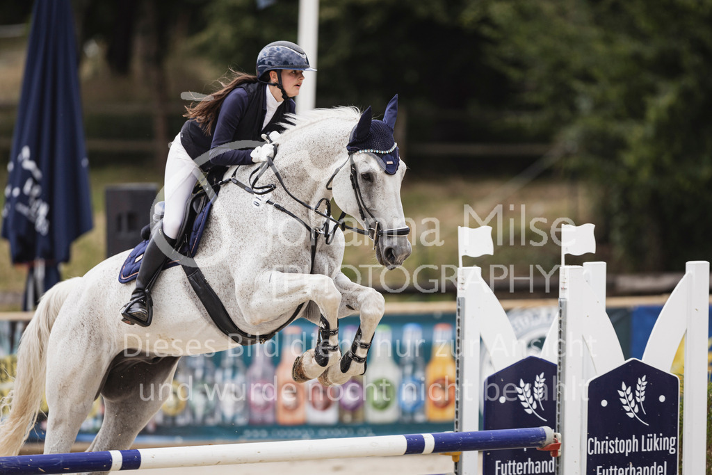 250711_BHO_A2-Spr-2-224 | Deine schönsten Turniermomente als professionelle Fotos! Entdecke hochwertige Pferdesport-Fotografie im Online-Shop. Jetzt Fotos finden & bestellen!