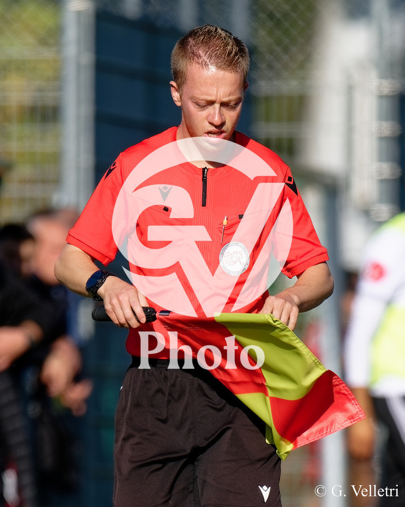 2eme ligue - FC Veyrier - FC Kosova |  durant le match de 2eme ligue entre FC Veyrier et FC Kosova au Stade du Grand-Donzel à Veyrier, Suisse
