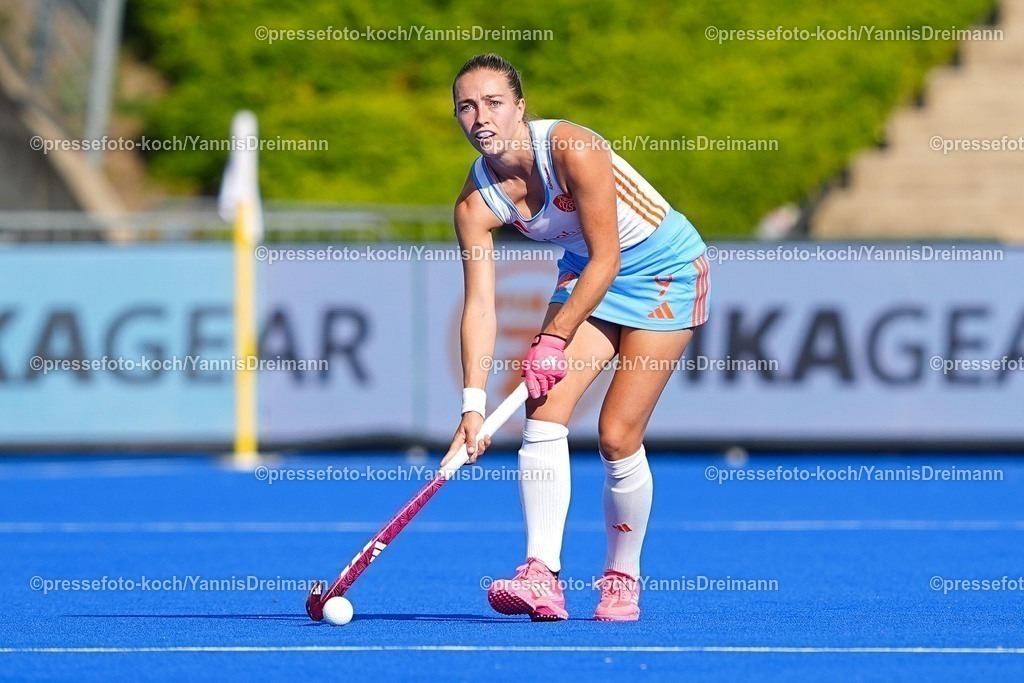xydrx15082503031 | 15.08.2025, xydrx, Frauen EuroHockey Championship 2025, Halbfinale, Niederlande - Spanien, Sparkassenpark Mönchengladbach: Renee van Laarhoven (NED #9)
