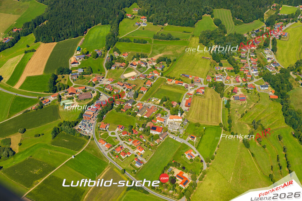 Luftbild Vs Google Maps  Steinbühl  Bad Kötzting -Das Luftbild wurde 2025 vom UL-Flugzeug heraus erstellt ( keine Drohne ) - Hochauflösende Luftaufnahme -Nicht vergleichbar mit Google Maps oder Satelittenbilder- Die Geschenkidee !Mit Lizenz und Bildrechte bestellbar